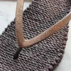 Teenslipper Glitter Bruin